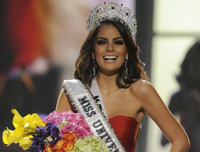 JAMAIKA - 2010 Kainat Güzeli Yarışmasını Meksikalı Jimena Navarrete Kazandı
