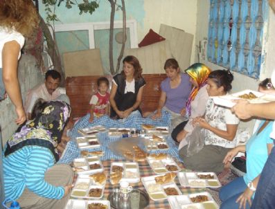 NESRİN ULEMA - Ak Parti Kadın Kollarından Referandum Atağı