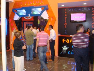 ROBOTLAR - Korupark'ta 5d Sinema Keyfi