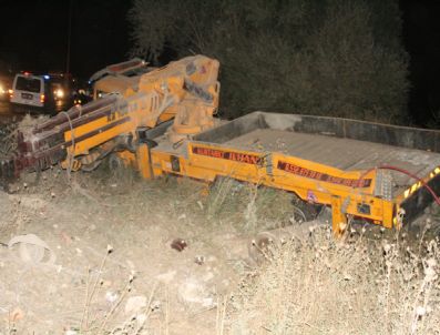 Kurtarıcı Elektrik Direğine Çarptı: 1 Yaralı