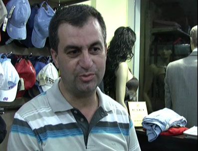 Tesis bekçisi bulduğu 25 bin TL'yi sahibine teslim etti