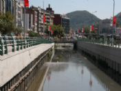 Üzülmez Deresi Koku Saçıyor