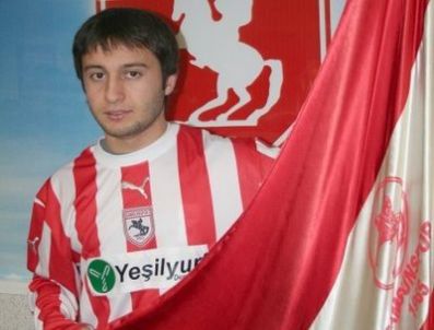 SUAT KAYA - Diyarbakırsporlu Zafer Şakar'ın Annesi Vefat Etti