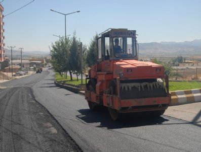 İSLAM KERIMOV - Kahramanmaraş Belediyesi'nin Asfalt Çalışmaları Devam Ediyor