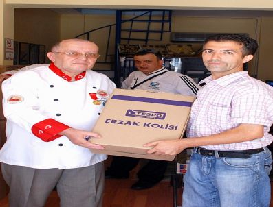 Manavgat'lı Aşçılardan Ramazan Yardım Paketi
