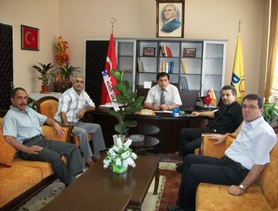 NECATI YıLMAZ - Memur-sen Yeni Ptt Baş Müdürü Arif Atak'ı Ziyaret Etti