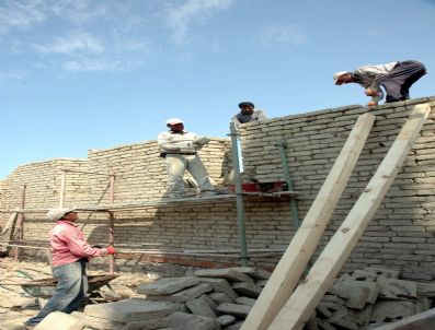 Van Kalesi'nin Restorasyonu Devam Ediyor