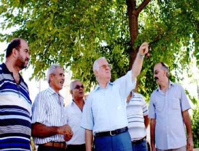 KUYULUK - Yıldırım Muhtarlarla Bir Araya Geldi