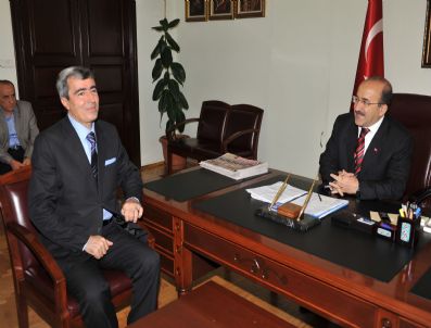 FADıL AKGÜNDÜZ - İş Adamı Fadıl Akgündüz'den Başkan Gümrükçüoğlu'na Ziyaret