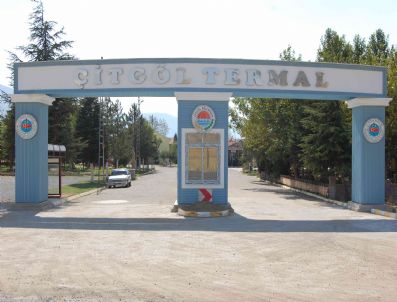 RECEP YALÇıN - Kaplıca Girişine Görkemli Kapı