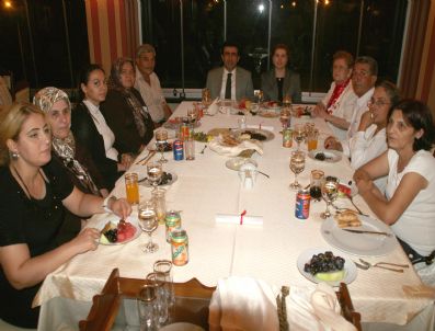 SUPHI ÖNER - Vali'den Gazi Ve Şehit Yakınlarına İftar