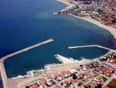 FIKRET AKOVA - Ypk, Yat Limanını Belediyeye Devretti