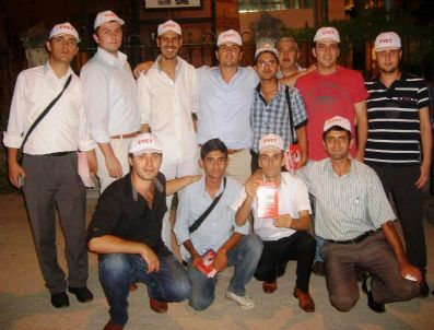 ORHANGAZI PARKı - Bursa'da Ak Partili Gençleri Referandum Telaşı Sardı