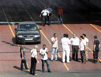 AUDI - Vapurda bombalı araç paniği