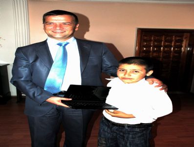 FERHAT KURTOĞLU - Ercişli Recep Bilgisayarına Kavuştu