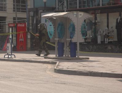 DUMLU - Erzurum'da Şüpheli Çanta Fünye İle Patlatılarak İmha Edildi