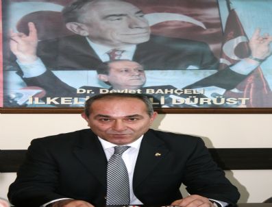 MÜNİR KUTLUATA - Mhp Genel Başkan Yardımcısı Prof. Dr. Münir Kutluata Düzce'de Basın İle Bir Araya Gelecek