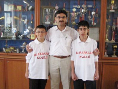AHMET KOÇ - Alparslan Koleji'nden 3 Türkiye Birinciliği