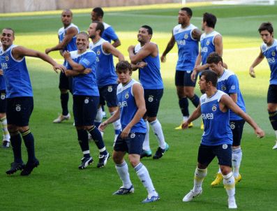 Fenerbahçe Şükrü Saraçoğlu'nda Young Boys'u ağırlıyor