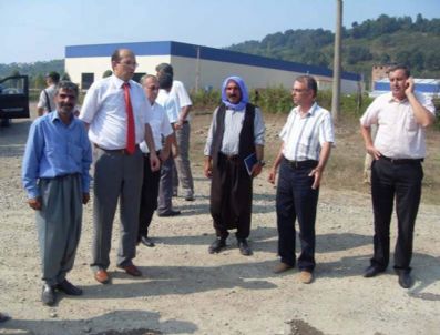 RAFET YıLMAZ - Kaymakam Memük, Fındık İşçilerinin Barınma Yerlerini İnceledi