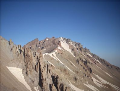 DÜVENCI - Kızılörenliler Erciyese Tırmandı