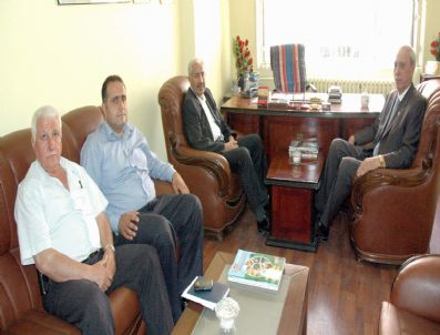 İKRAM DINÇER - Ak Parti Van Milletvekili Dinçer'in Referandum Ziyaretleri