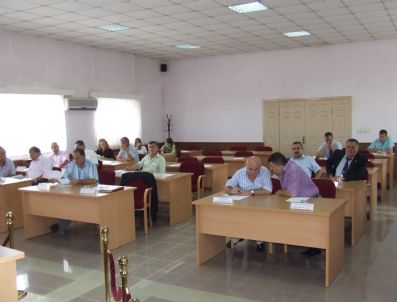 İSMAIL GÜMÜŞ - Düzce İl Encümeni Kaçak Yapılara Yıkım Kararlarını Ele Aldı