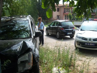 Hakan Şükür'ün Annesi Trafik Kazası Geçirdi