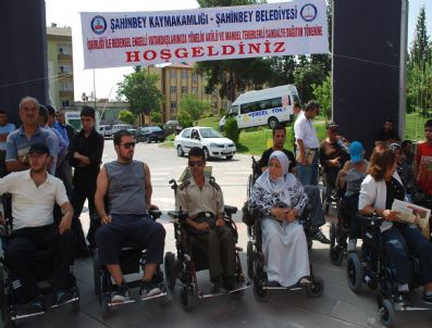 HALIL MAZıCıOĞLU - Şahinbey Belediyesi, Engelli Vatandaşların Yüzünü Güldürdü