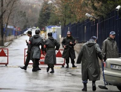 BALYOZ DARBE PLANı - Askeri savcılara izin yok hırsıza var