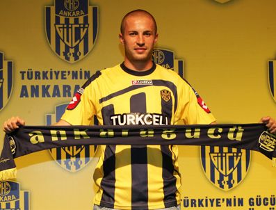 STANISLAV SESTAK - Ankaragücü Sestak ile sözleşme imzaladı