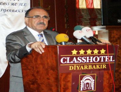 Bakan Atalay Diyarbakır'da Güvenlik Toplantısında Konuştu