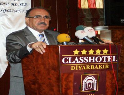 Bakan Atalay Diyarbakır'da Yeni Anayasa Paketini Anlattı