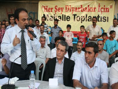 YÜKSEL BARAN - Baydemir Mahalle Toplantısına Katıldı