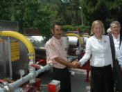 Devlet Bakanı Kavaf Köylere Su Tankeri Dağıttı