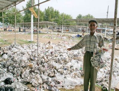 Panayır Bitti Çöpü Kaldı