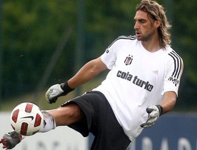 VIKTORIA PLZEN - Beşiktaş'ın başarılı kalecisi Hakan Arıkan: profesyonel psikolojik destek aldım