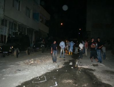 RECEP YıLDıRıM - Siirt'te Polis Otosuna Molotoflu Saldırı