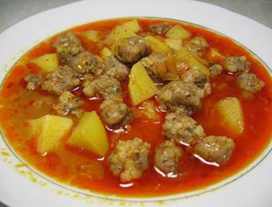 NOHUTLU - İftar yemekleri: Ezogelin Çorbası, Sulu Köfte, Nohutlu Pirinç Pilavı(Tavuk suyuna), Fırında sütlaç