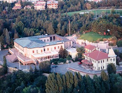 RAUF ORBAY - Gözlerini Çankaya Köşkü'ne diktiler