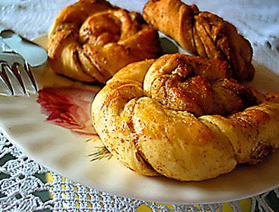 KAZANDIBI - Sahur Yemekleri: Haşhaşlı çörek, Sosisli Makarna, Kazandibi