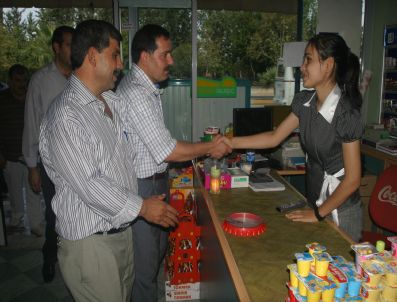 BAKLALı - Zenbilci, Esnafla Bayramlaşmak İçin 8 Kilometre Yürüdü