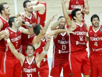 ENDER ARSLAN - 2010 Dünya Basketbol Şampiyonası - Türkiye ABD final maçı