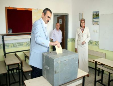 RıDVAN KÖYBAŞı - Ak Parti Milletvekili Köybaşı Oyunu Kullandı