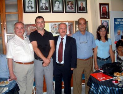 FIKRET AKOVA - Burhaniye De Bazı Dsp'liler Chp'ye Katıldı