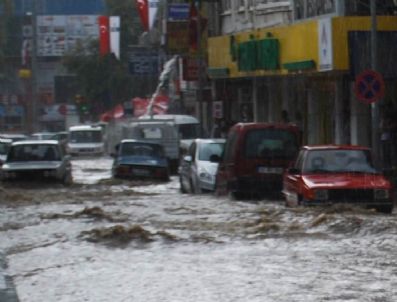 Edremit'te Yine Yağmur, Yine Sel