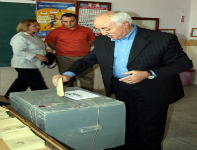 Nevşehir Valisi Osman Aydın, Oyunu Kullandı