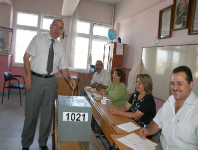 FAHRI YıLDıZ - Ürgüp Belediye Başkanı Fahri Yıldız Oyunu Kullandı