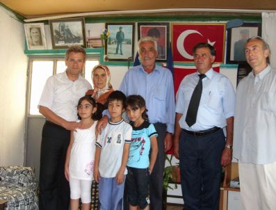 KUZÖREN - Başkan Şevkan'dan Şehit Ailelerine Ziyaret