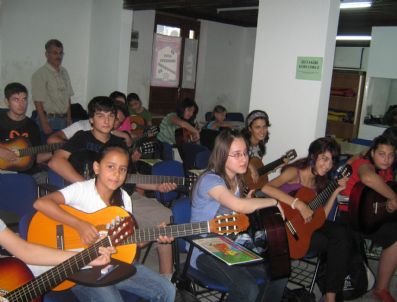 CAPOEIRA - Gençlik Merkezi Kursları
